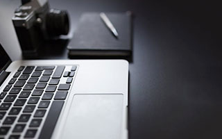 CCTV5在线直播-LGD.NBW.小落：比赛上压力比较大，吃个兵线差点没了